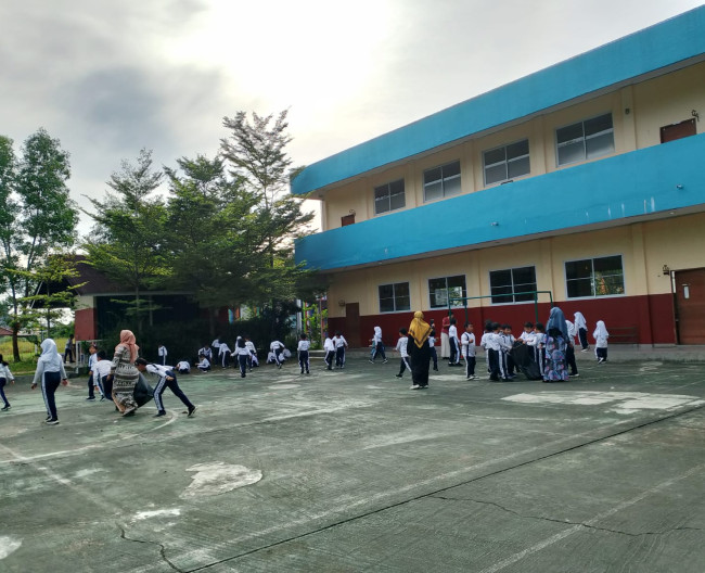 Gotong Royong Sekolah