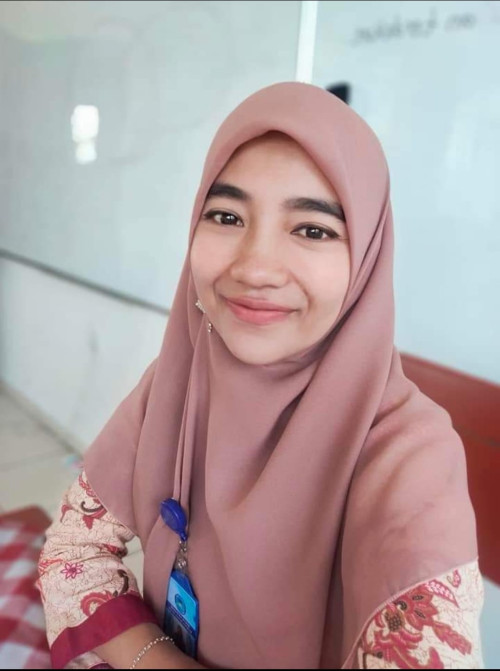 Sari Wahyuni, S.S