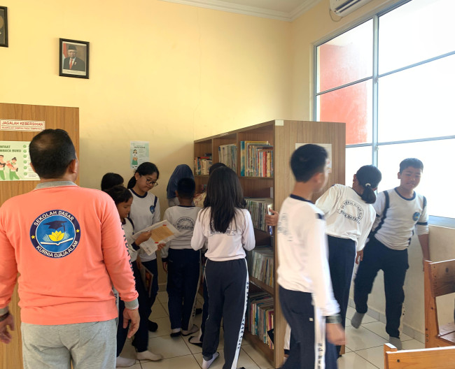 Kunjungan Perpustakaan